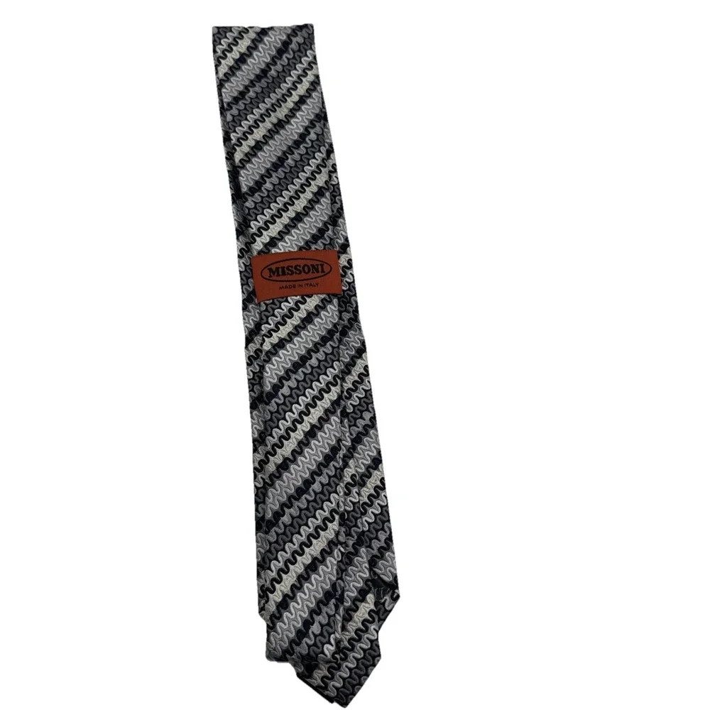 Missoni Black Gold Silver & Gray Chevron Striped Silk Tie, MI Italy‎